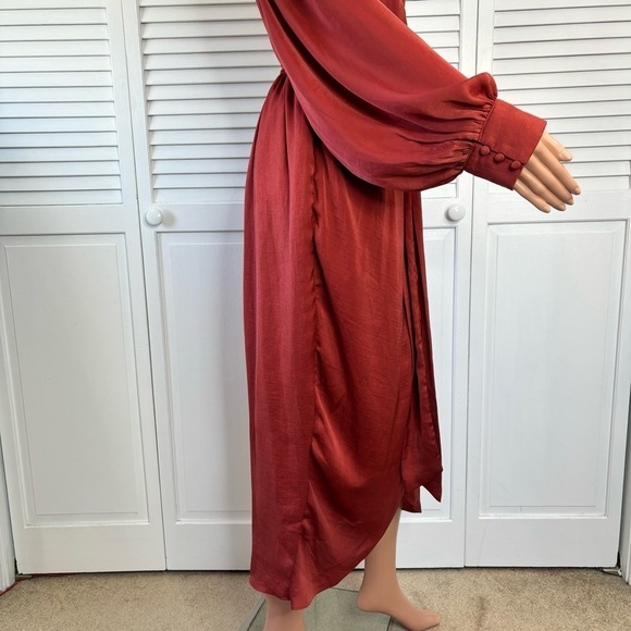 New CITY CHIC Opulent Toffee Elbow Sleeve Dress Size 14 - Picture 4 of 11